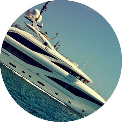 Service rent yacht in Dubai